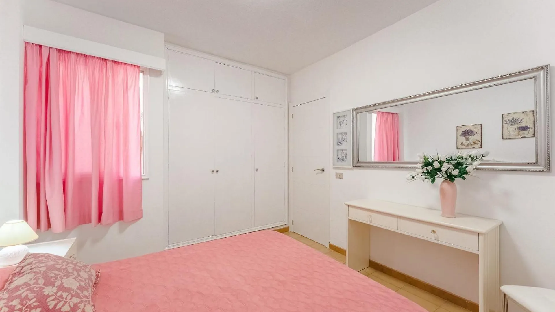 Spacious Apartment With The Private Terrace Arona  0*, Arona (Tenerife)
